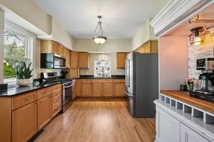 W65N699 St John Ave, Cedarburg, WI 53012 - Photo 10