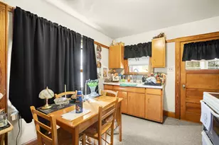 2923 W College Ave, Franklin, WI 53221 - Photo 4