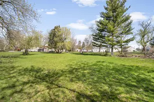 2923 W College Ave, Franklin, WI 53221 - Photo 16