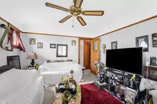 2923 W College Ave, Franklin, WI 53221 - Photo 10