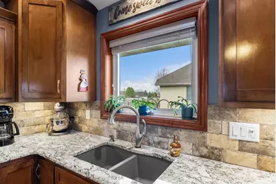 1842  Turquoise Trl, Bellevue, WI 54311 - Photo 4