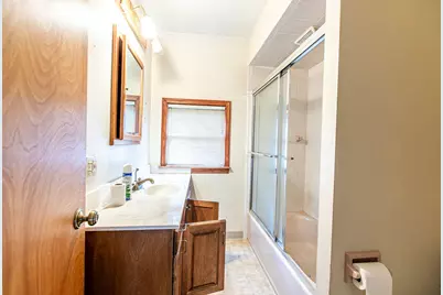 10203  Northwestern Ave, Racine, WI 53126 - Photo 24