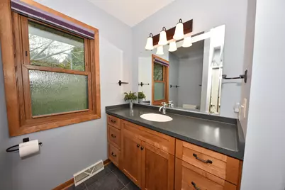 2520 W Margaretta Ct, Glendale, WI 53209 - Photo 30