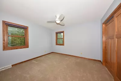 2520 W Margaretta Ct, Glendale, WI 53209 - Photo 28