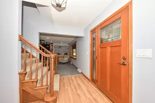 2520 W Margaretta Ct, Glendale, WI 53209 - Photo 6