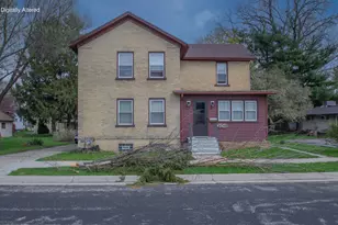 109 N 9th St, Watertown, WI 53094 - Photo 8