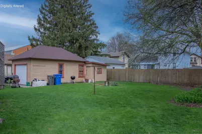 109 N 9th St, Watertown, WI 53094 - Photo 6