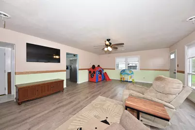 12828 W Stark St, Butler, WI 53007 - Photo 16