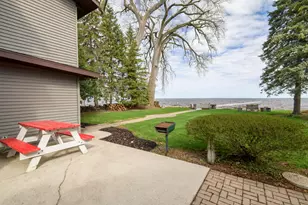 N7254 Winnebago Dr, Fond du Lac, WI 54935 - Photo 6