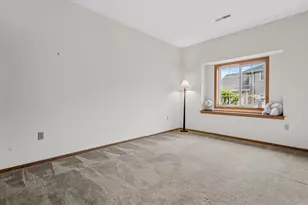 425 W Aspen Dr, Oak Creek, WI 53154 - Photo 20
