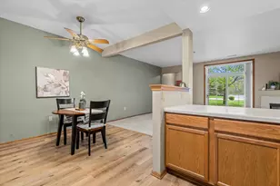 425 W Aspen Dr, Oak Creek, WI 53154 - Photo 16