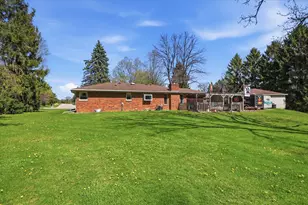 5845 S Oxford Ln, New Berlin, WI 53146 - Photo 24