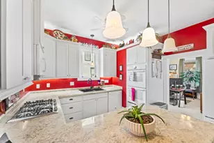 N88W16025 Park Blvd, Menomonee Falls, WI 53051 - Photo 20