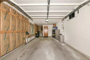 2112 Woodburn Rd, Waukesha, WI 53188 - Photo 20