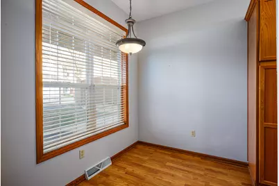 7883 S Scepter Dr #8, Franklin, WI 53132 - Photo 8
