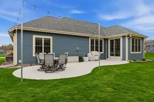 718 Meadow Ridge Ln, Plymouth, WI 53073 - Photo 10