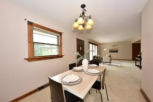 W226N309 Takoma Dr, Pewaukee, WI 53186 - Photo 6