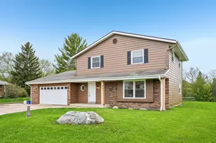 4898 W Abbott Ave, Greenfield, WI 53220 - Photo 2