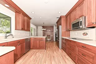 17010 W Salentine Dr, New Berlin, WI 53151 - Photo 24
