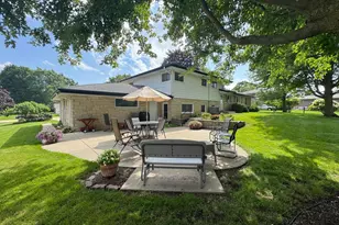 17010 W Salentine Dr, New Berlin, WI 53151 - Photo 4