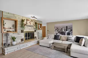 841 S 7th Ave, West Bend, WI 53095 - Photo 14