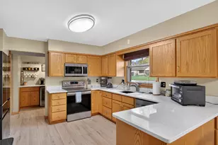 841 S 7th Ave, West Bend, WI 53095 - Photo 22