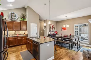 1016 Ann Marie Way, Oconomowoc, WI 53066 - Photo 12