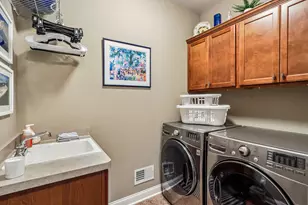 1016 Ann Marie Way, Oconomowoc, WI 53066 - Photo 24