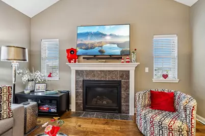 1016  Ann Marie Way, Oconomowoc, WI 53066 - Photo 2