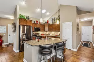 1016 Ann Marie Way, Oconomowoc, WI 53066 - Photo 12