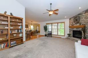 2649 Oak Knoll Dr, Jackson, WI 53037 - Photo 10