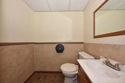 6915 W Capital Dr, Milwaukee, WI 53216 - Photo 8