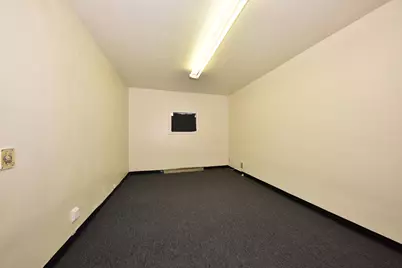 6915 W Capital Dr, Milwaukee, WI 53216 - Photo 12