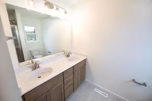 N116W7245 Oakmont Dr, Cedarburg, WI 53012 - Photo 14