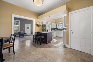 N116W16416 Main St, Germantown, WI 53022 - Photo 12