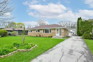 7654 N Seneca Rd, Fox Point, WI 53217 - Photo 2