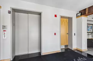 1325 N Van Buren St, Milwaukee, WI 53202 - Photo 58