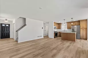 613 Belmont Dr, Watertown, WI 53094 - Photo 10