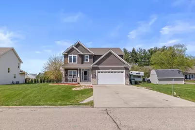 320 W Hunt Ave, Twin Lakes, WI 53181 - Photo 2