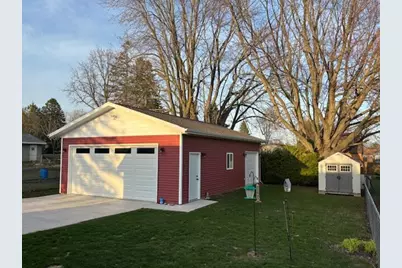 1631  Galax Dr, Manitowoc, WI 54220 - Photo 2