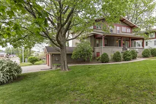 916 Whitewater Ave, Fort Atkinson, WI 53538 - Photo 6