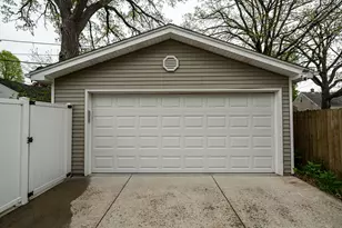 1012 S 111th St, West Allis, WI 53214 - Photo 26