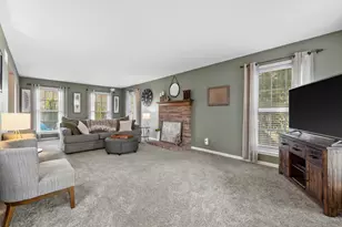 3540 S McIntosh Ln, New Berlin, WI 53151 - Photo 16