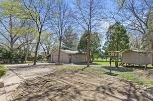 287 Wilson Ave, Dousman, WI 53118 - Photo 36