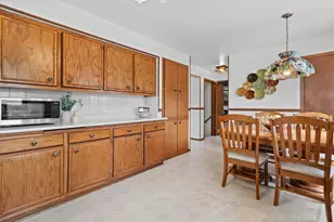 3710 S Pleasant View Dr, New Berlin, WI 53151 - Photo 8