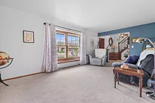 3710 S Pleasant View Dr, New Berlin, WI 53151 - Photo 12