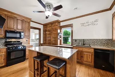 589 W Chestnut St, Burlington, WI 53105 - Photo 16