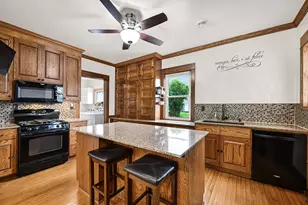 589 W Chestnut St, Burlington, WI 53105 - Photo 16