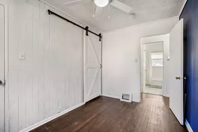 4004 W Congress St, Milwaukee, WI 53209 - Photo 16