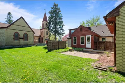 11 S Church St, Elkhorn, WI 53121 - Photo 30